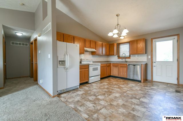 5306 W Cleveland Avenue, Lincoln, NE 68524