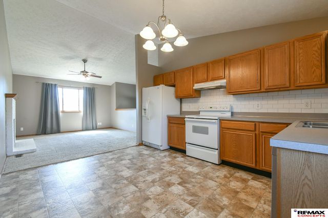 5306 W Cleveland Avenue, Lincoln, NE 68524
