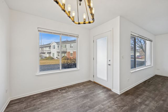 235 Crestview Drive A, Wauconda, IL 60084