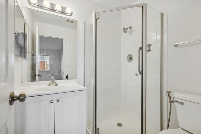 235 Crestview Drive A, Wauconda, IL 60084