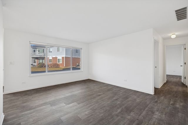 235 Crestview Drive A, Wauconda, IL 60084