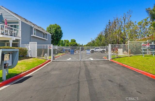 6028 Bixby Village Drive 96, Long Beach, CA 90803