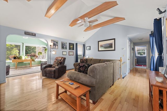 56 Barry Highlands Road, Danbury, NH 03230