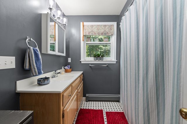 56 Barry Highlands Road, Danbury, NH 03230