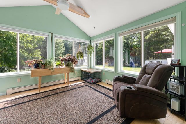 56 Barry Highlands Road, Danbury, NH 03230