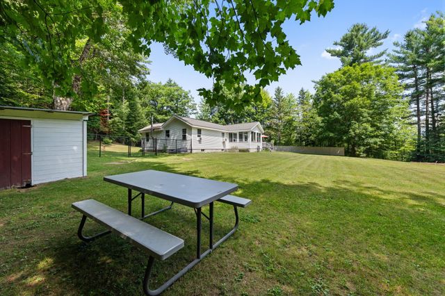 56 Barry Highlands Road, Danbury, NH 03230
