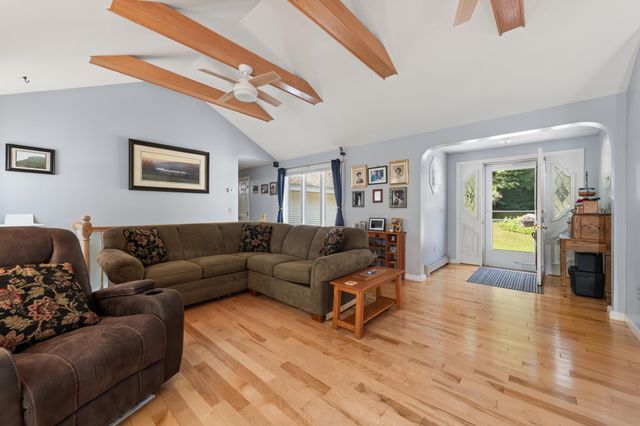 56 Barry Highlands Road, Danbury, NH 03230