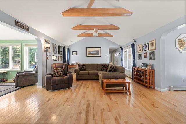 56 Barry Highlands Road, Danbury, NH 03230