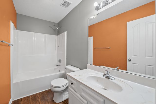 709 Arrowfield Dr, Clarksville, TN 37042