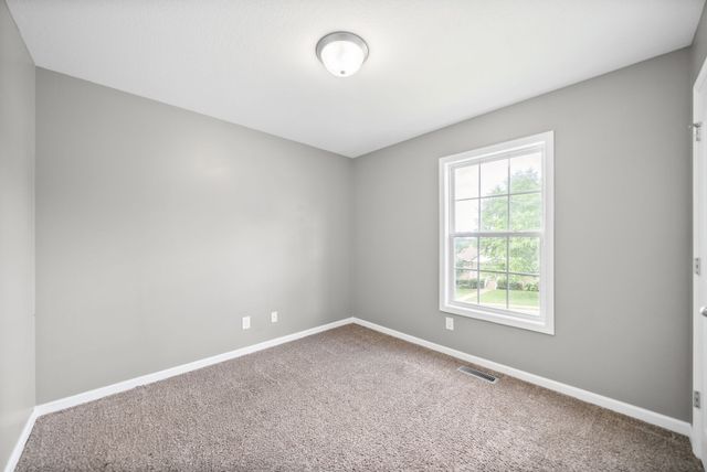 709 Arrowfield Dr, Clarksville, TN 37042