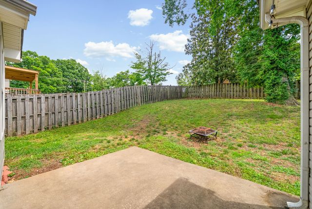 709 Arrowfield Dr, Clarksville, TN 37042