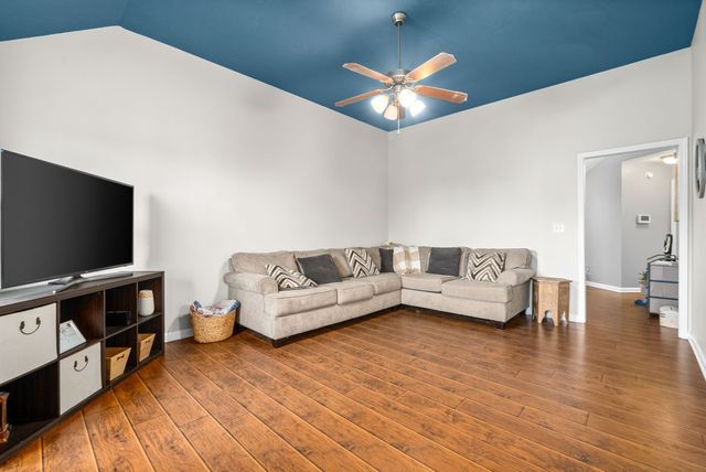 709 Arrowfield Dr, Clarksville, TN 37042
