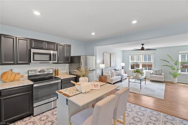 703 Lakeview CV, Smithfield, VA 23430