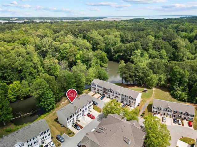 703 Lakeview CV, Smithfield, VA 23430
