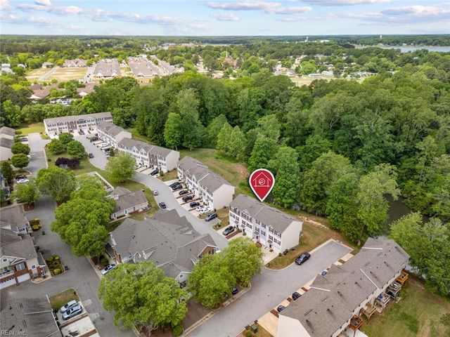 703 Lakeview CV, Smithfield, VA 23430