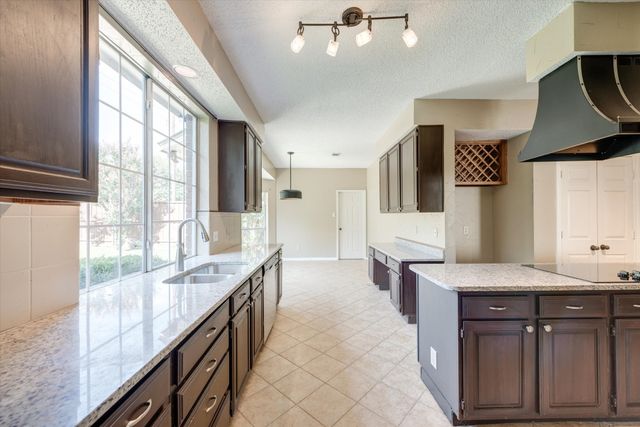 3322 Bridlewood Drive, Grapevine, TX 76051