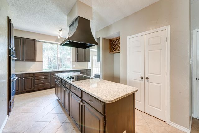 3322 Bridlewood Drive, Grapevine, TX 76051