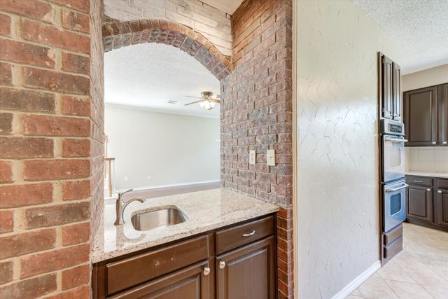 3322 Bridlewood Drive, Grapevine, TX 76051