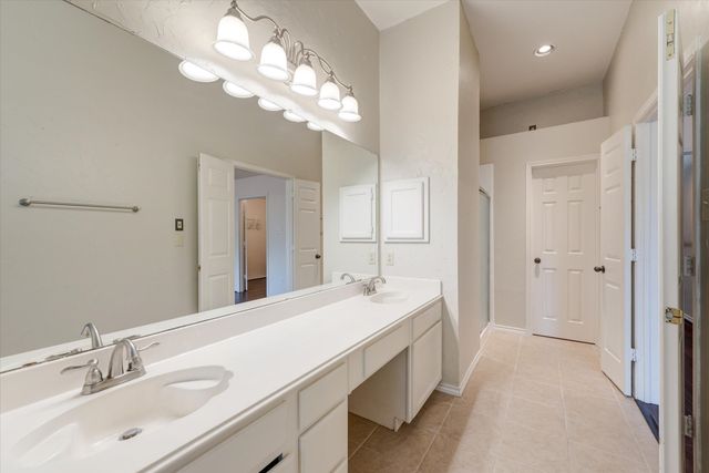 3322 Bridlewood Drive, Grapevine, TX 76051