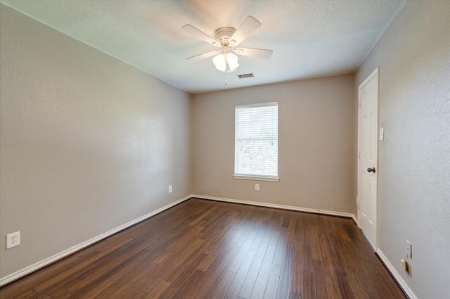 3322 Bridlewood Drive, Grapevine, TX 76051