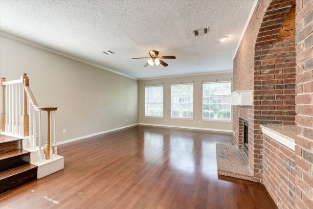 3322 Bridlewood Drive, Grapevine, TX 76051