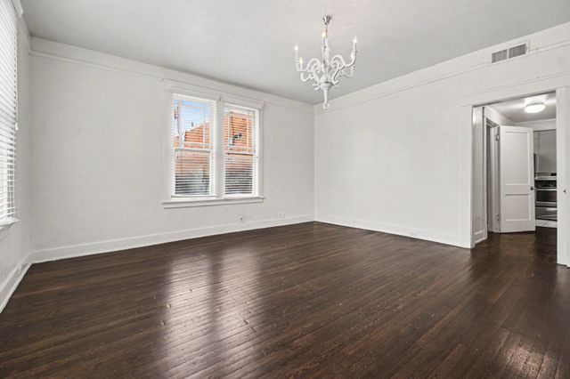 917 N Haskell Avenue E, Dallas, TX 75204