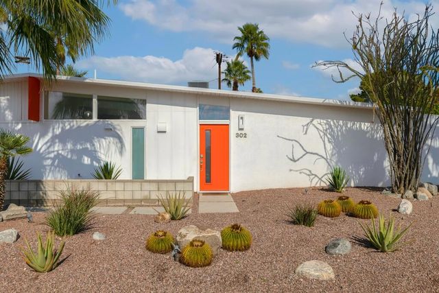 302 E Racquet Club Road, Palm Springs, CA 92262