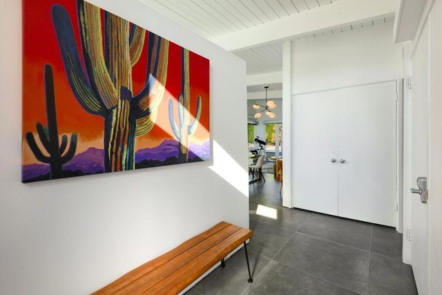 302 E Racquet Club Road, Palm Springs, CA 92262