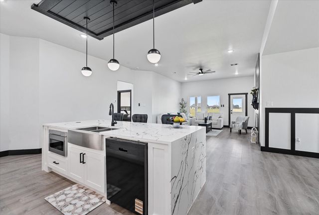 447 Sunset Trail, Angleton, TX 77515