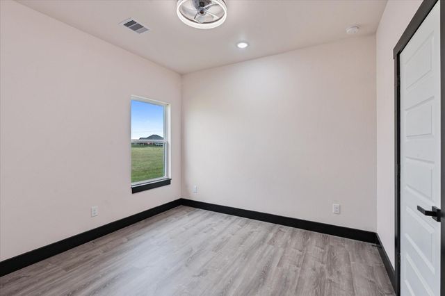 447 Sunset Trail, Angleton, TX 77515