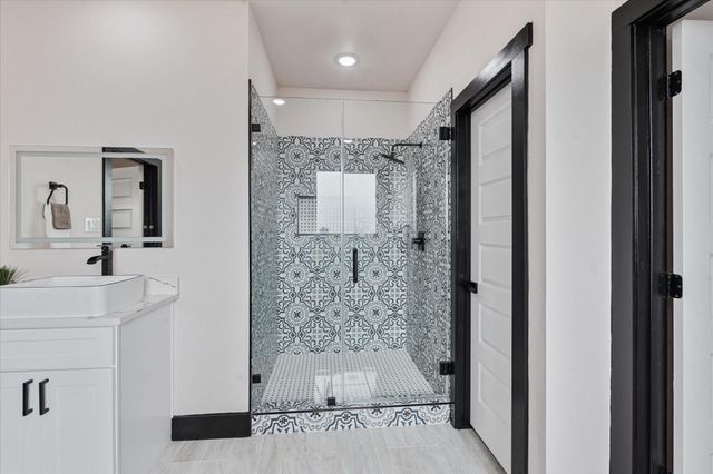 447 Sunset Trail, Angleton, TX 77515