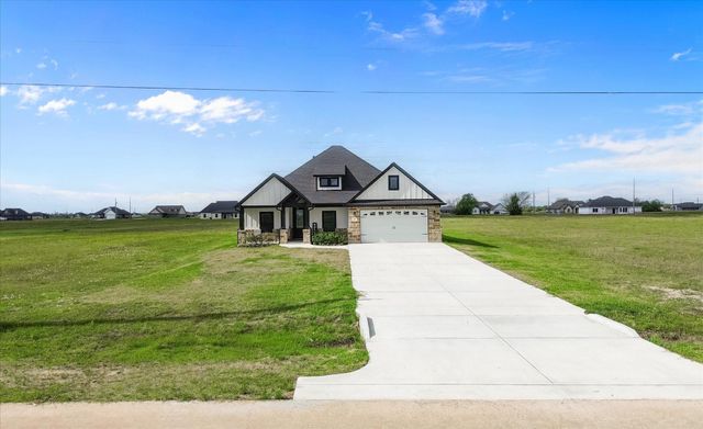 447 Sunset Trail, Angleton, TX 77515