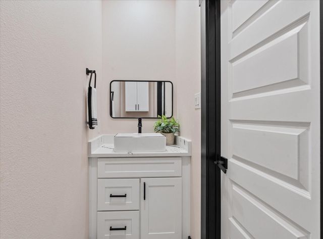447 Sunset Trail, Angleton, TX 77515