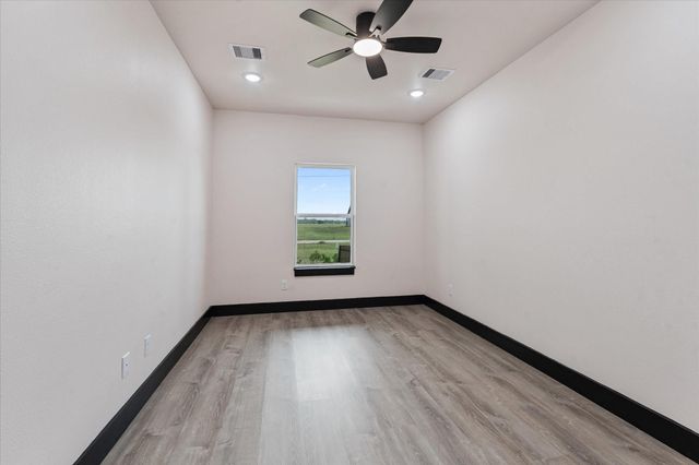 447 Sunset Trail, Angleton, TX 77515