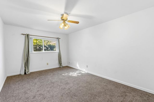 402 Mainberry Drive, Madera, CA 93637