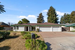 402 Mainberry Drive, Madera, CA 93637
