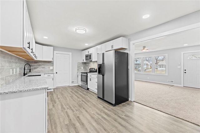 6716 Indiana Avenue, Kansas City, MO 64132