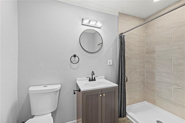 6716 Indiana Avenue, Kansas City, MO 64132