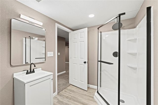 6716 Indiana Avenue, Kansas City, MO 64132