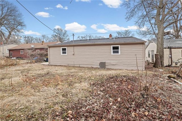 6716 Indiana Avenue, Kansas City, MO 64132