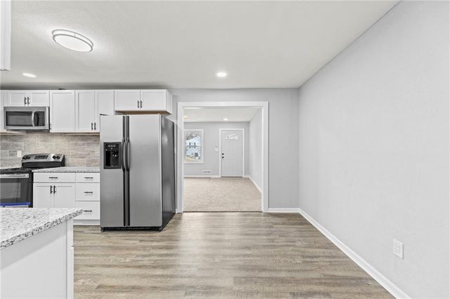 6716 Indiana Avenue, Kansas City, MO 64132