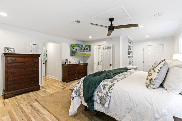 10 N Bayou Oaks Drive, Saraland, AL 36571