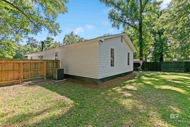 10 N Bayou Oaks Drive, Saraland, AL 36571