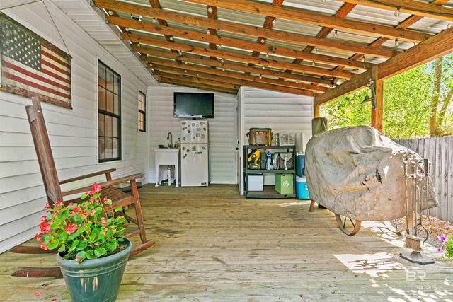 10 N Bayou Oaks Drive, Saraland, AL 36571