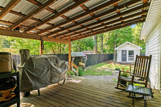 10 N Bayou Oaks Drive, Saraland, AL 36571