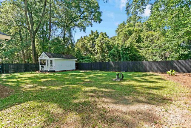 10 N Bayou Oaks Drive, Saraland, AL 36571