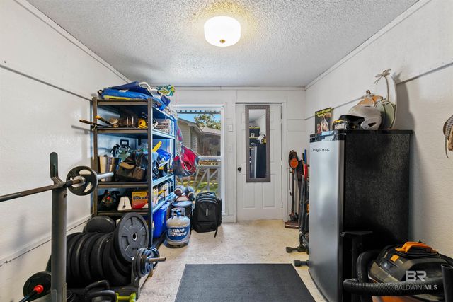 10 N Bayou Oaks Drive, Saraland, AL 36571