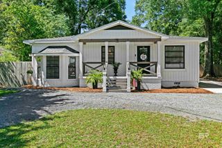 10 N Bayou Oaks Drive, Saraland, AL 36571