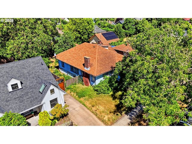 5557 N DENVER Ave, Portland, OR 97217