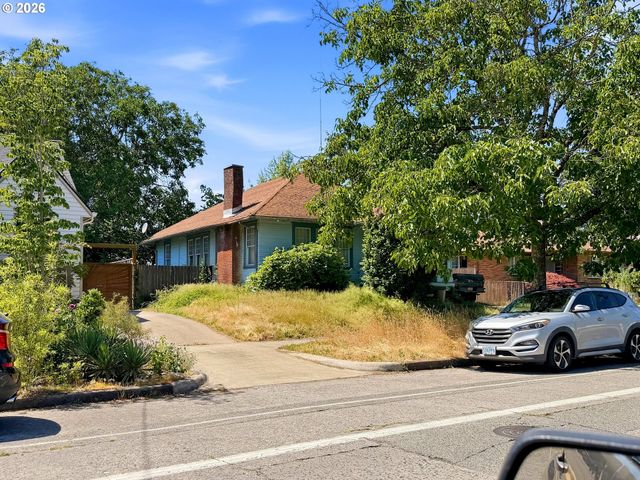 5557 N DENVER Ave, Portland, OR 97217